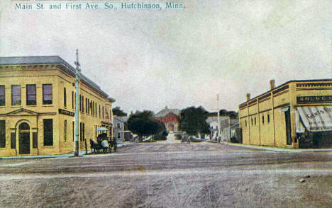 Main Street at First Avenue, Hutchinson Minnesota, 1910
