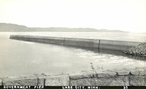 Government Pier, Lake City Minnesota, 1950's