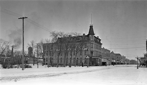 Sibley Avenue, Litchfield Minnesota, 1920