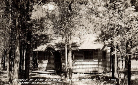 Cottage at Lake Edward Beach Resort, Merrifield Minnesota, 1949