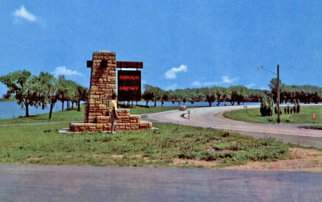 Memorial PArkway, Willmar Minnesota, 1950's