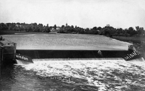 Dam on Des Moines River in Windom Minnesota, 1907