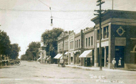 Tenth Street, Windom Minnesota, 1912