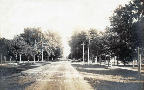 Looking south on 3rd Avenue, Windom Minnesota, 1909