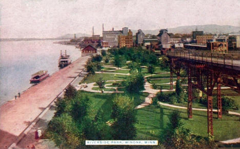 Riverside Park and Levee, Winona Minnesota, 1909