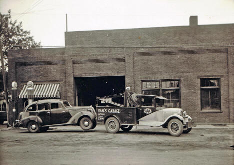 Van's Garage, Aitkin Minnesota, 1936