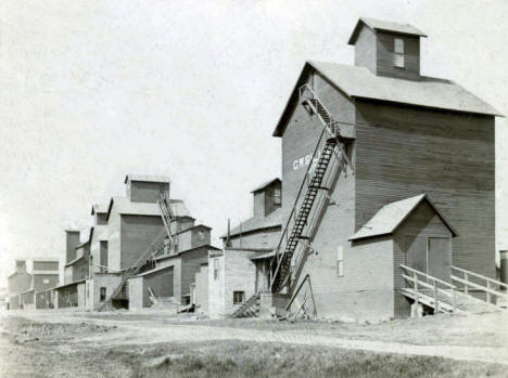 Grain elevators, Windom Minnesota, 1899