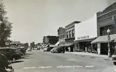 Tenth Street, Worthington Minnesota, 1940's