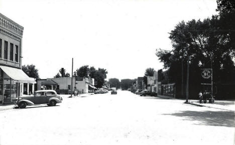 Street scene, Franklin Minnesota, 1940s