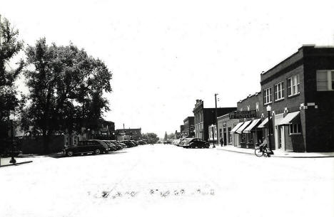Street scene, Gaylord, Minnesota, 1940s