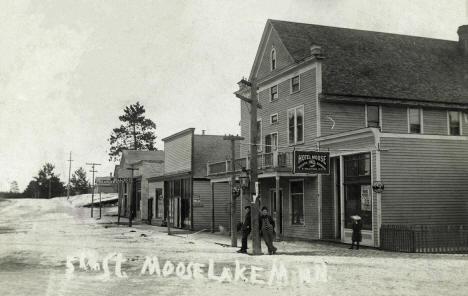 Street scene, Moose Lake, Minnesota, 1909