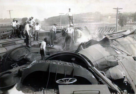 Train wreck at Annandale, Minnesota, 1922