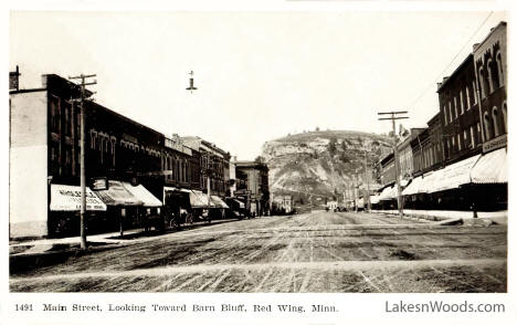 Main Street looking toward Barn Bluff, Red Wing Minnesota, 1907
