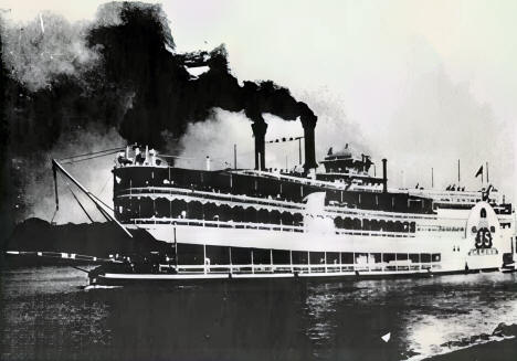 Steamer "J.S. Deluxe", Red Wing Minnesota, 1920s